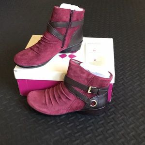 Naturalizer Women’s Cycle Boot-NEW